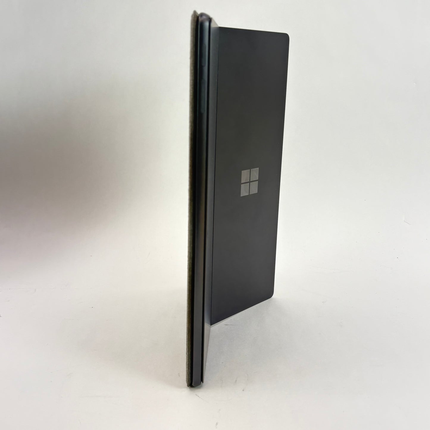 Microsoft Surface Pro 10 for Business 2079 13" Core Ultra 5 135U 8GB RAM 250GB