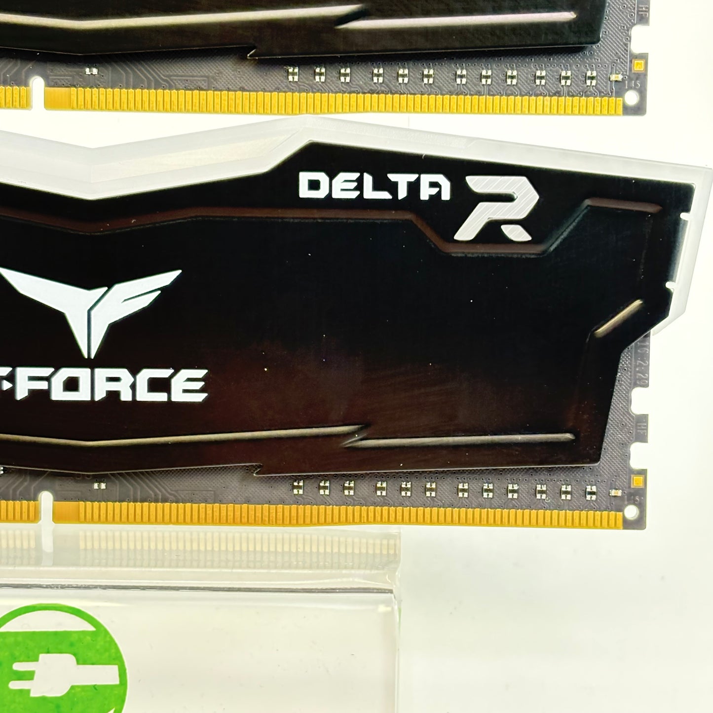 TeamGroup T-Force Delta RGB 32GB (2x16GB) RAM DDR4 3600MHz TF3D416G3600HC18JBK