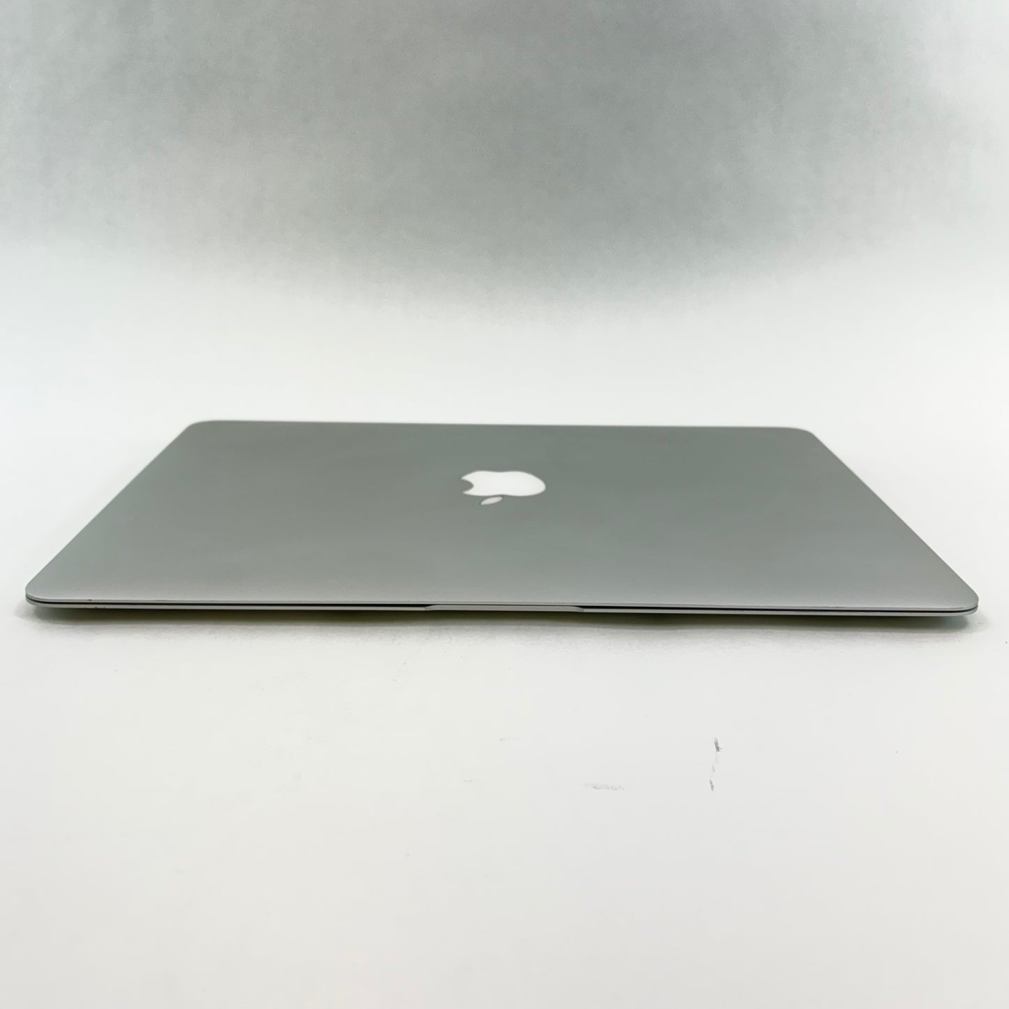 2017 Apple MacBook Air 13.3" i5 1.8GHz 8GB RAM 128GB HDD Silver A1466