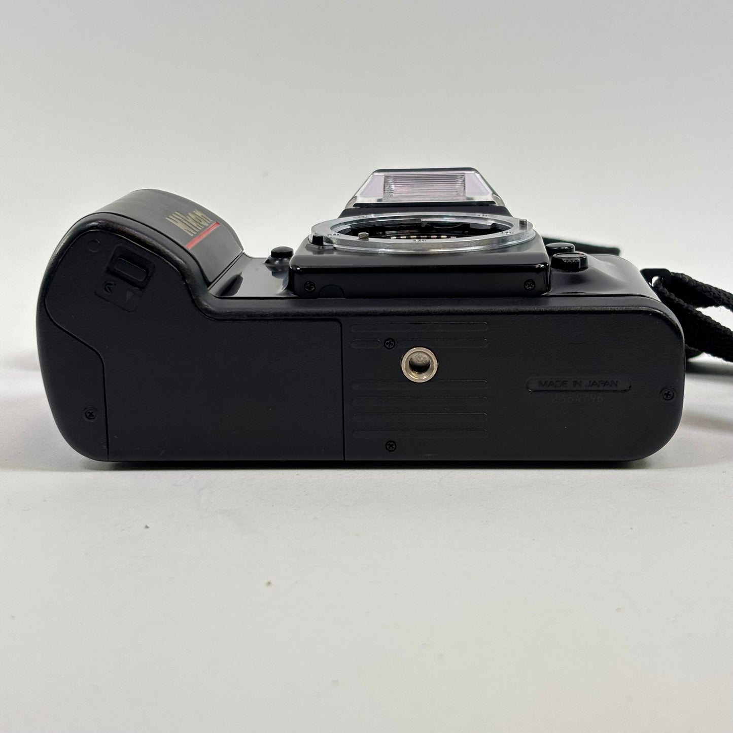 Nikon F-401 SLR Film Camera Nikon AF Nikkor 35-70mm f3.3-4.5 Zoom Lens