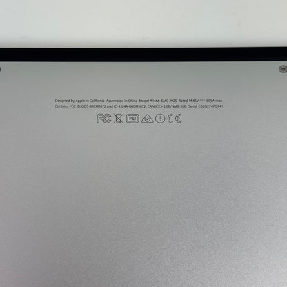 2012 Apple MacBook Air 13.3" i5 1.6GHz 4GB RAM 250GB SSD Silver A1466