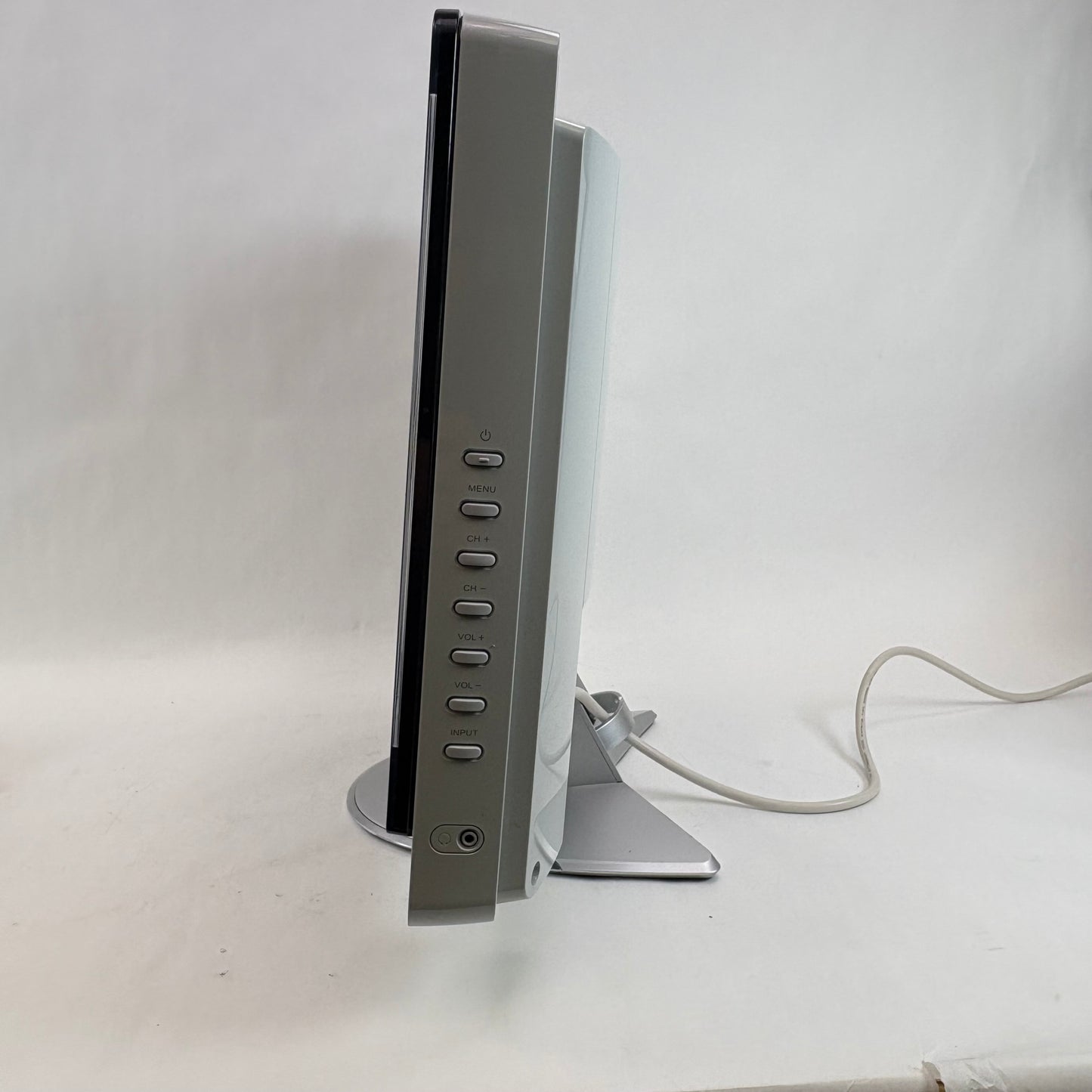 Vizio 20 10208010022 VX20L HDTV LCD 720p Retro Gaming TV 2007