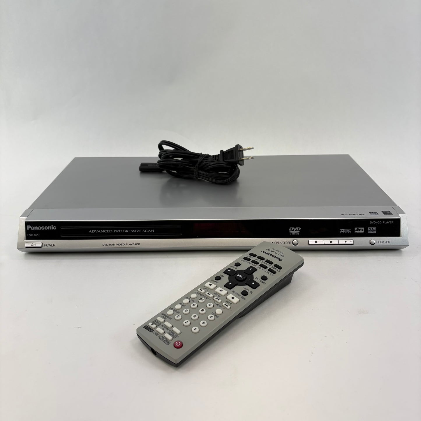 Panasonic DVD-S29 CD/DVD Player Advanced Progressive Scan GC-5713