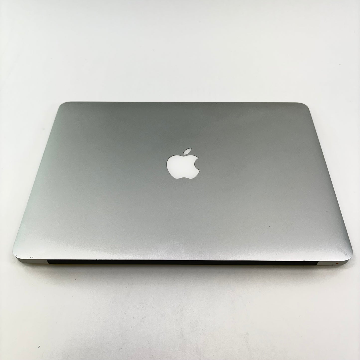 2017 Apple MacBook Air 13.3" i5 1.8GHz 8GB RAM 128GB HDD Silver A1466