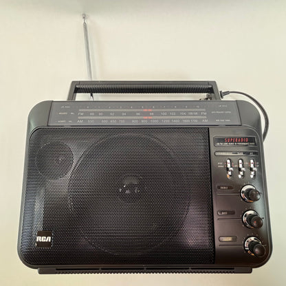 GE Superadio iii AM/FM Stereo Reciever Black 7-2887