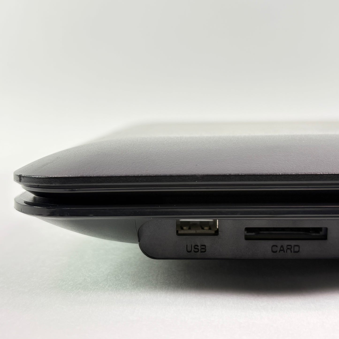Proscan PDVD1332 Portable DVD Player