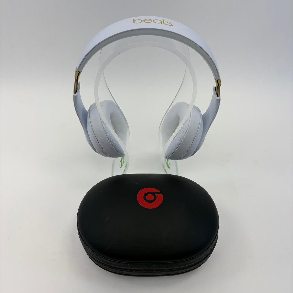 Beats Studio3 Wireless Over-Ear Bluetooth Headphones White STUDIO 3