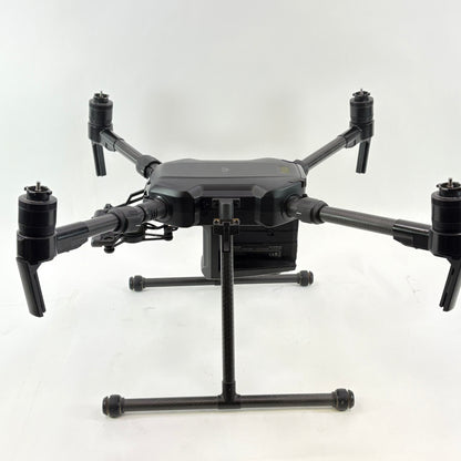  DJI Matrice 200 4K Quadcopter Camera Drone M200 8 Batteries And Controller 