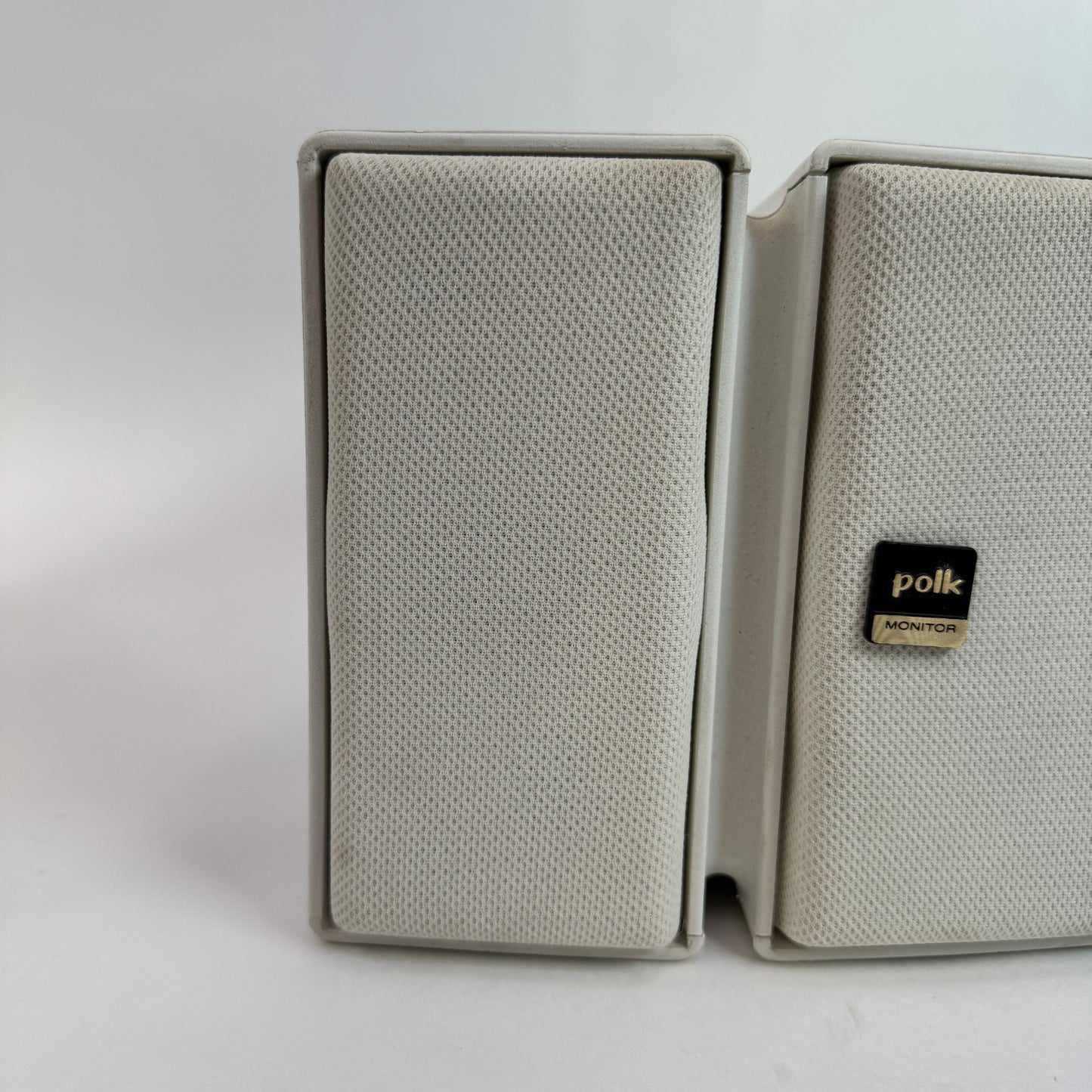 Polk Audio Monitor Series 2  Bookshelf Speakers  White M3