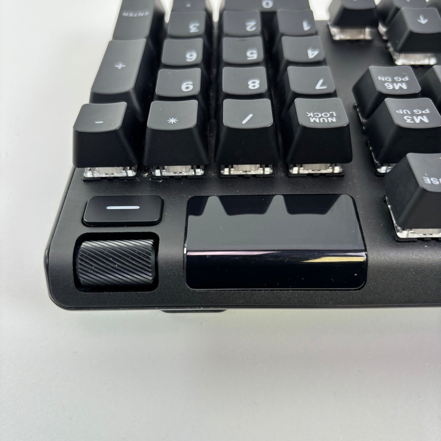 SteelSeries Apex Pro Black 64626 Gaming Keyboard For PC  Full Size