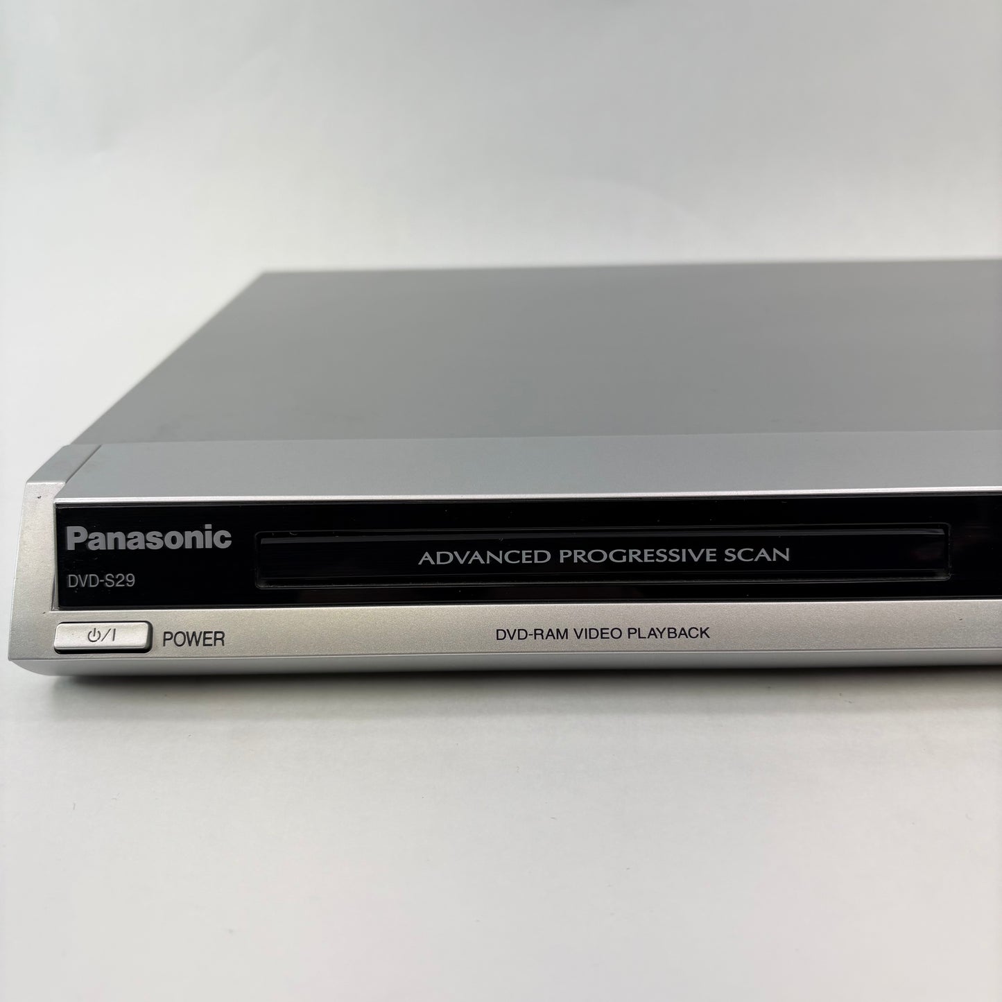 Panasonic DVD-S29 CD/DVD Player Advanced Progressive Scan GC-5713