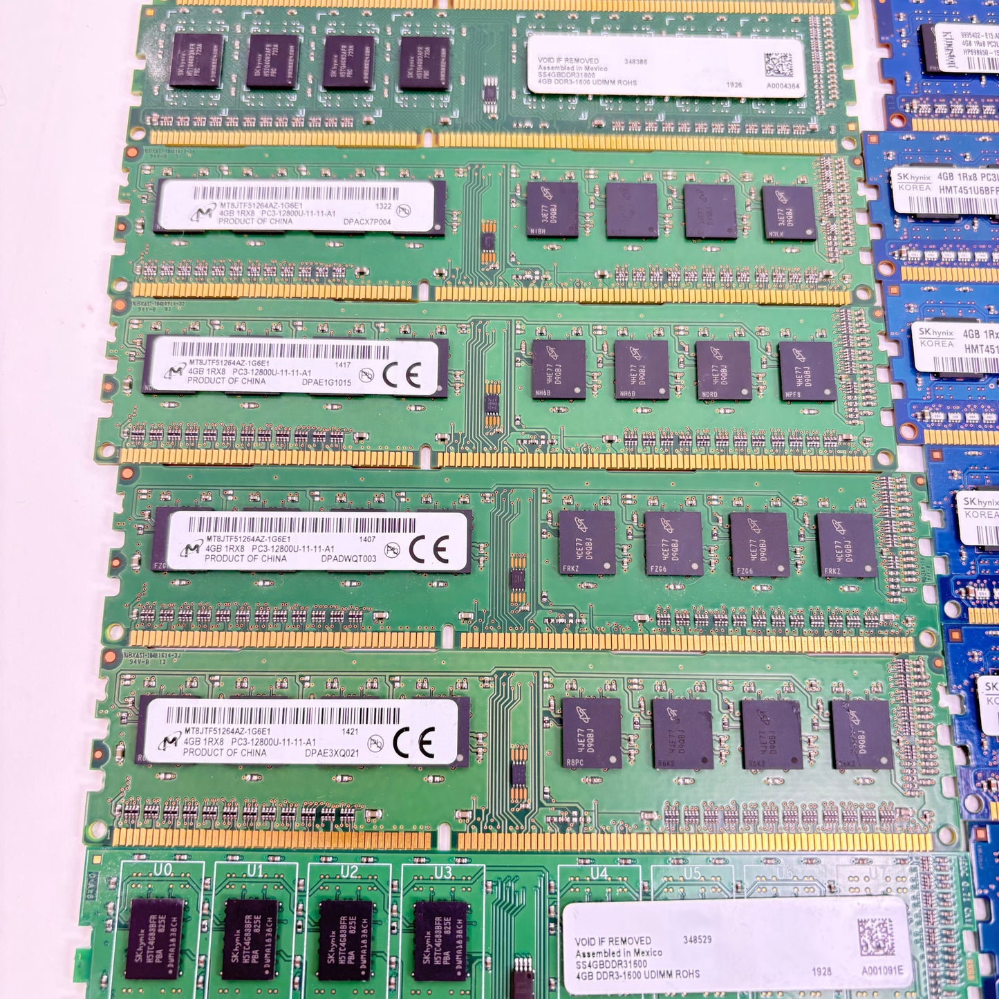 Lot of 32 4GB (1Rx8) RAM DDR3