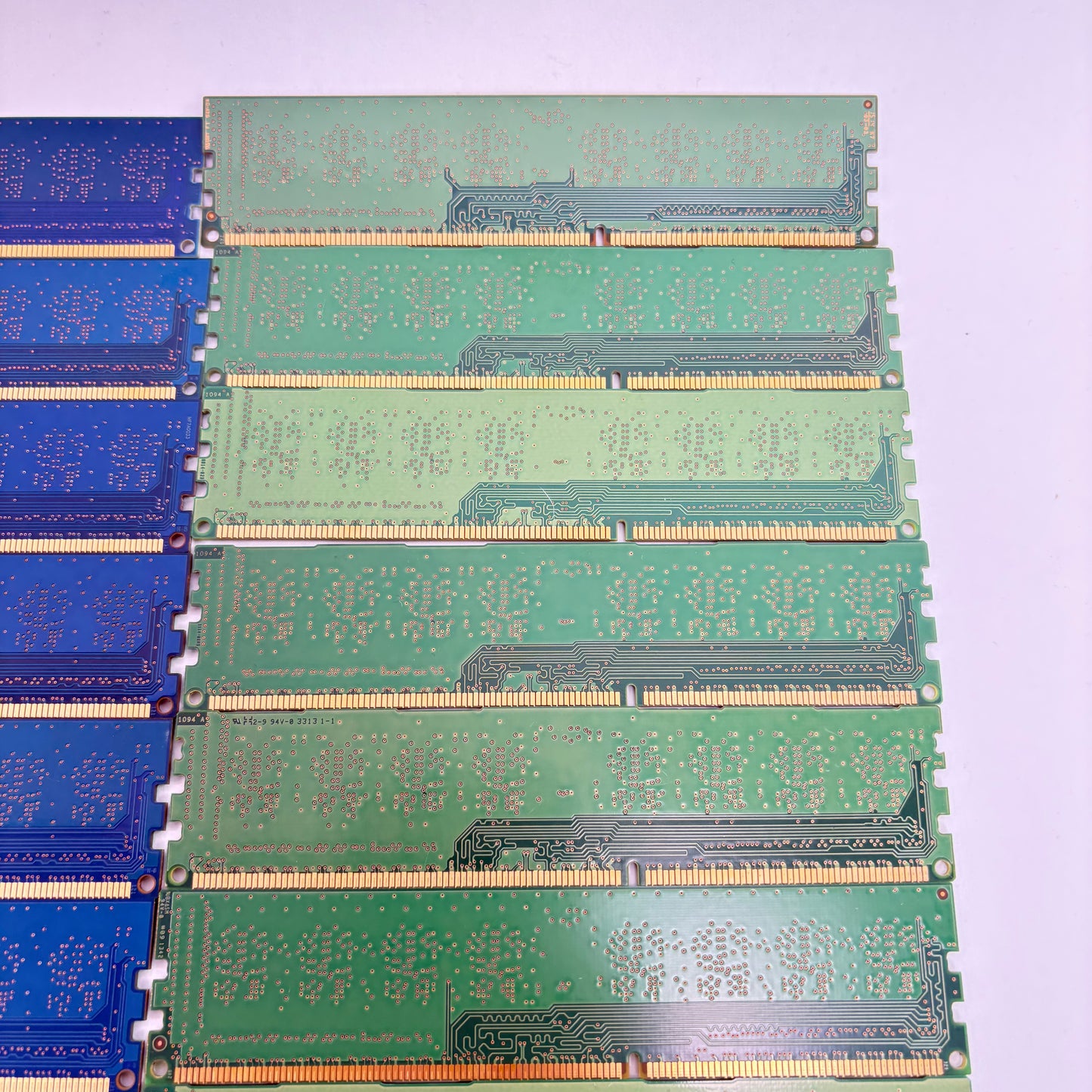 Lot of 32 4GB (1Rx8) RAM DDR3