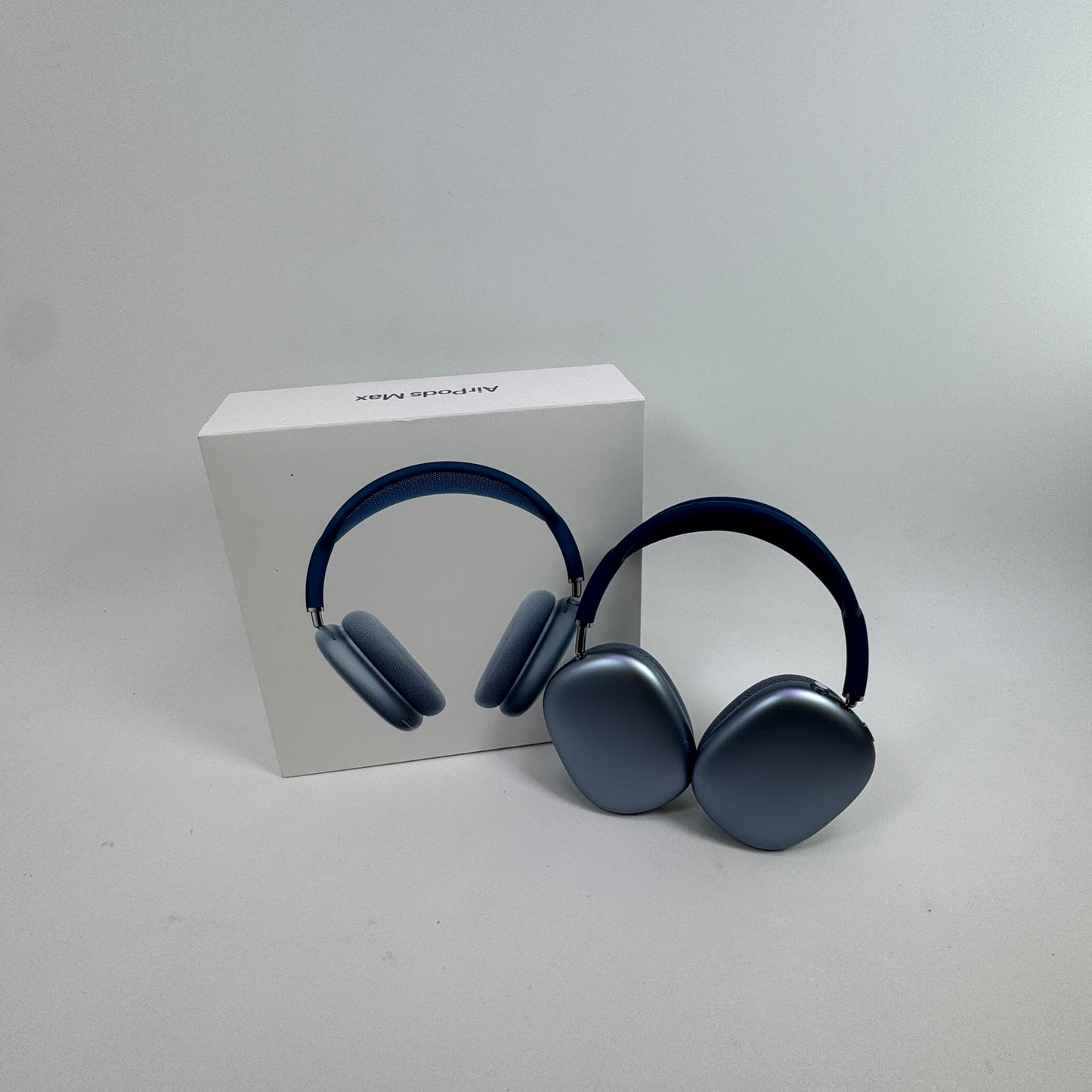 Apple AirPods Max Wireless Over-Ear Headphones Blue MWW63AM/A