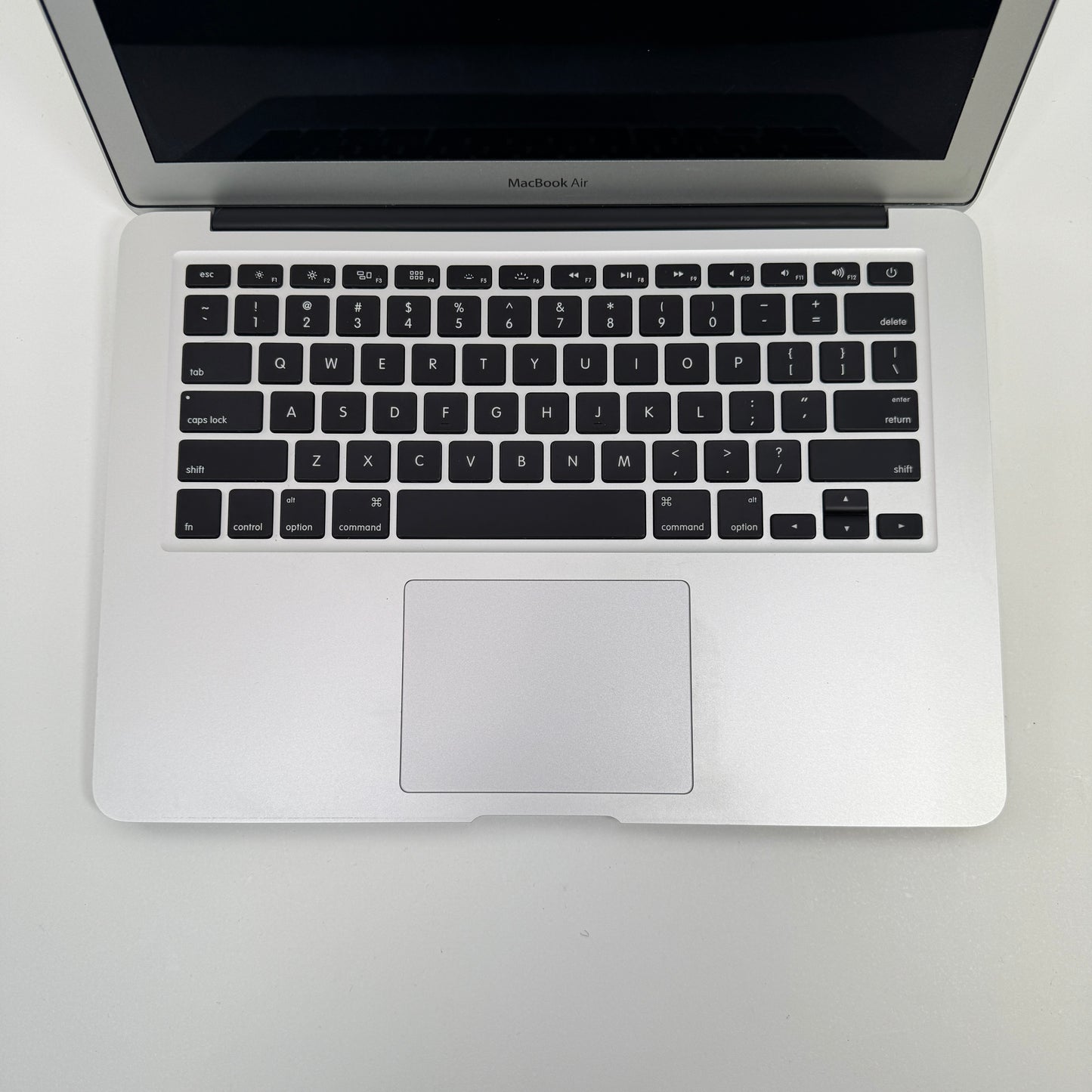 2012 Apple MacBook Air 13.3" i5 1.6GHz 4GB RAM 250GB SSD Silver A1466