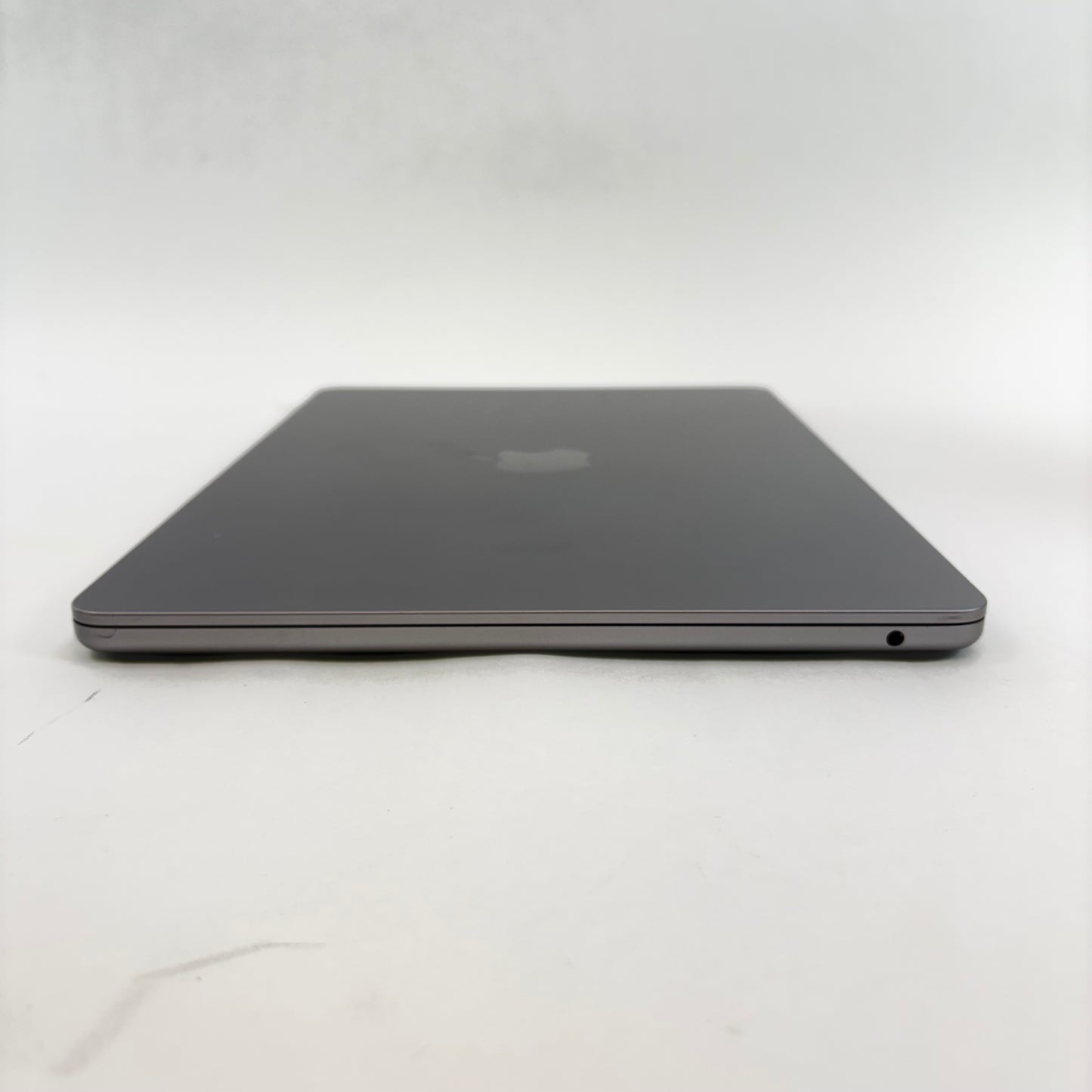 2022 Apple MacBook Air 13.6" M2 8C GPU 3.5GHz 8GB RAM 256GB SSD A2681