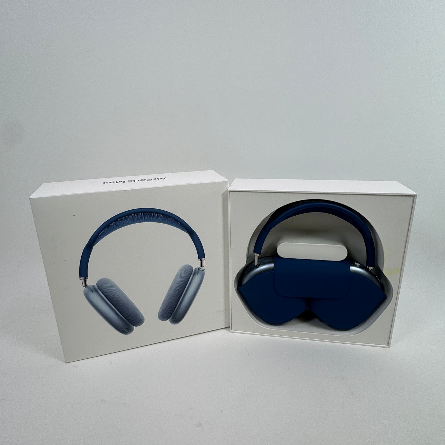 Apple AirPods Max Wireless Over-Ear Headphones Blue MWW63AM/A