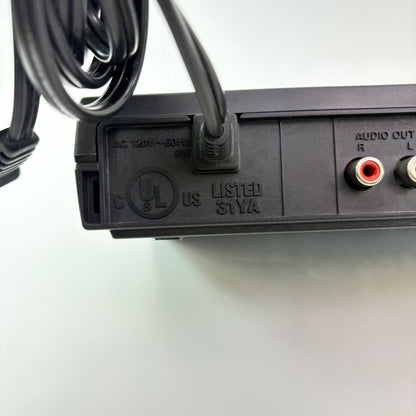 Magnavox DTV Digital To Analog TV Converter TB110MW9 With Remote 