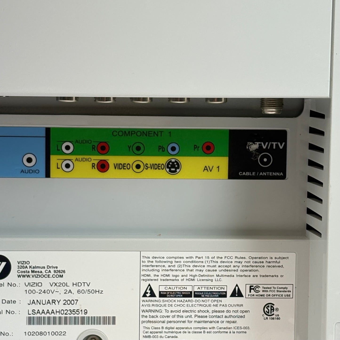 Vizio 20 10208010022 VX20L HDTV LCD 720p Retro Gaming TV 2007