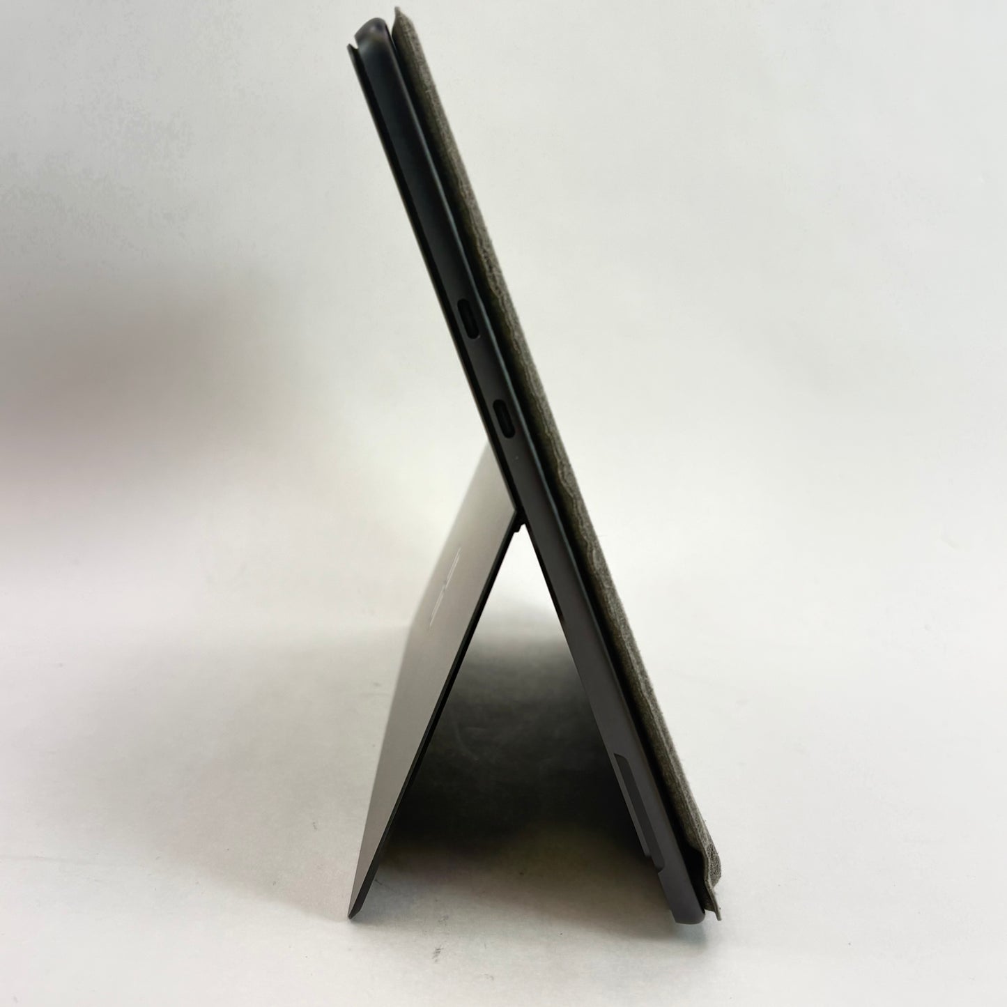 Microsoft Surface Pro 10 for Business 2079 13" Core Ultra 5 135U 8GB RAM 250GB