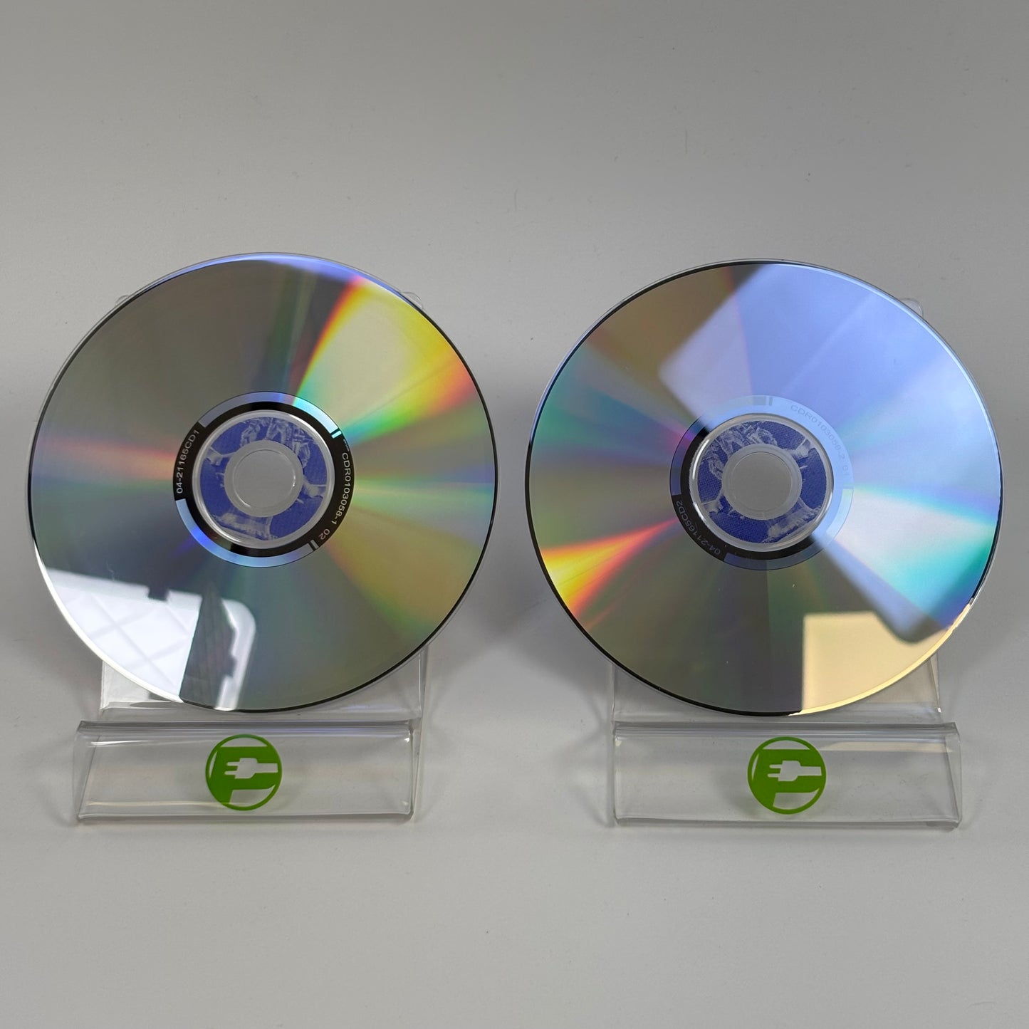 Totally Unreal (PC, 2001) and Quake III Arena (PC, 1999) w/Strategy Guide