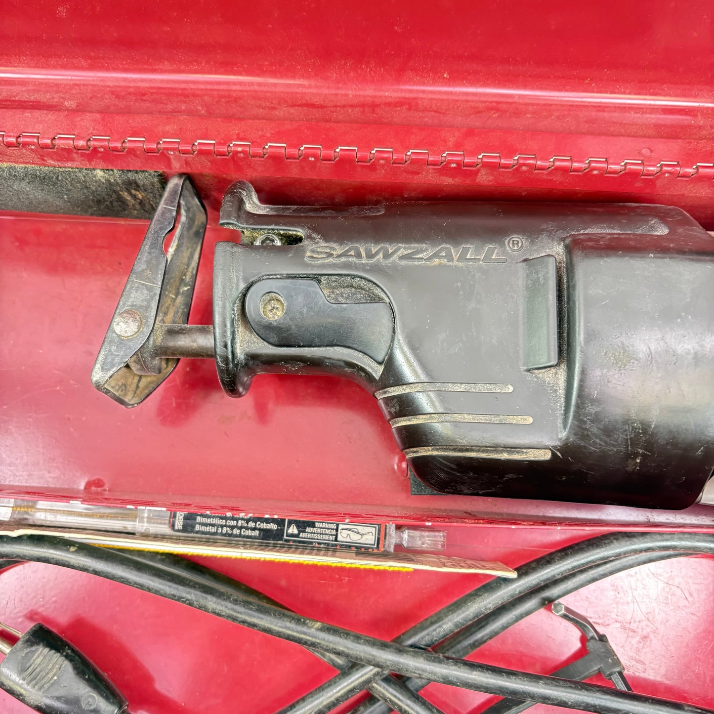 Milwaukee 6527 Sawzall Reciprocating Saw With Metal Case