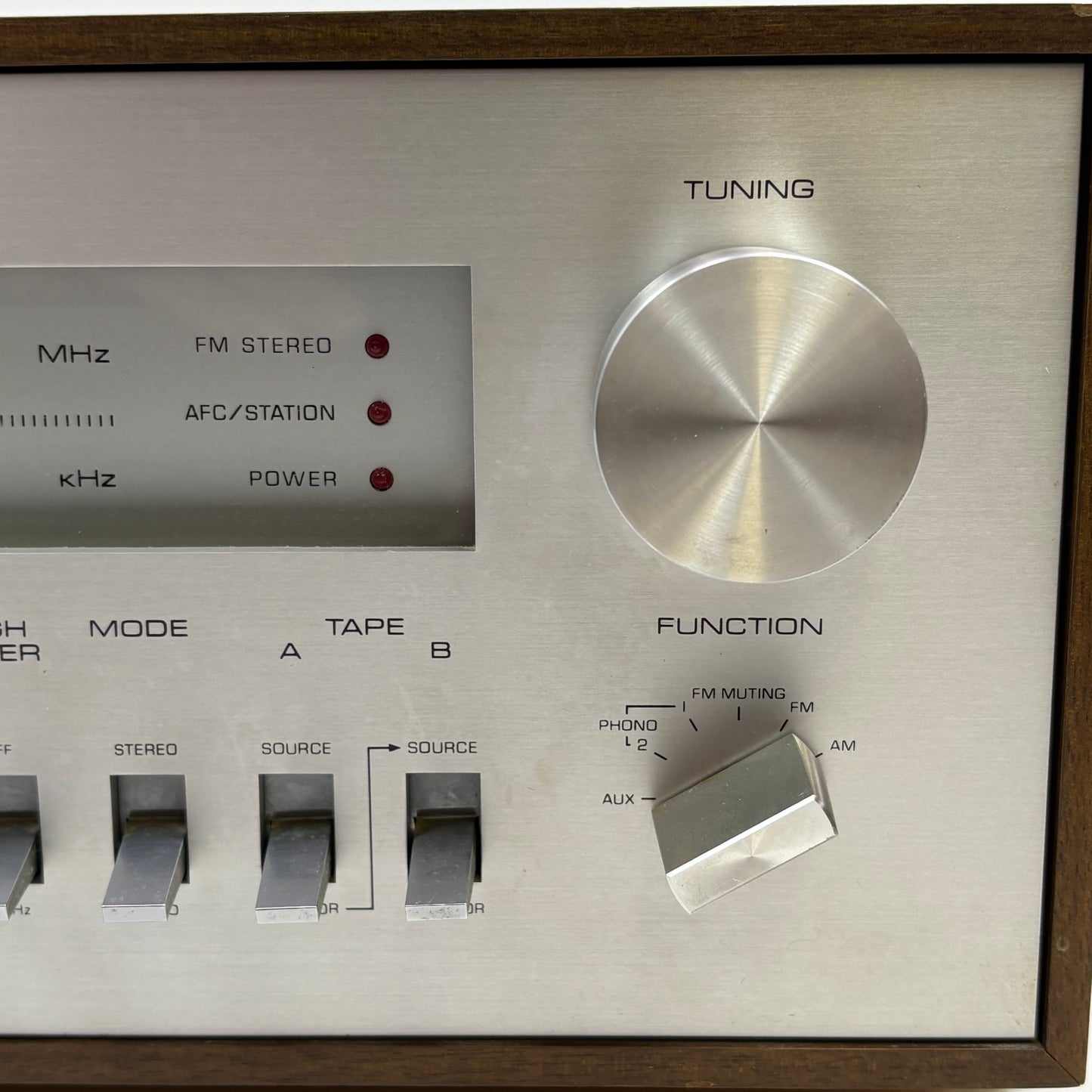 Yamaha CR-600 160 W 8 ohm 2 Channel Stereo Receiver
