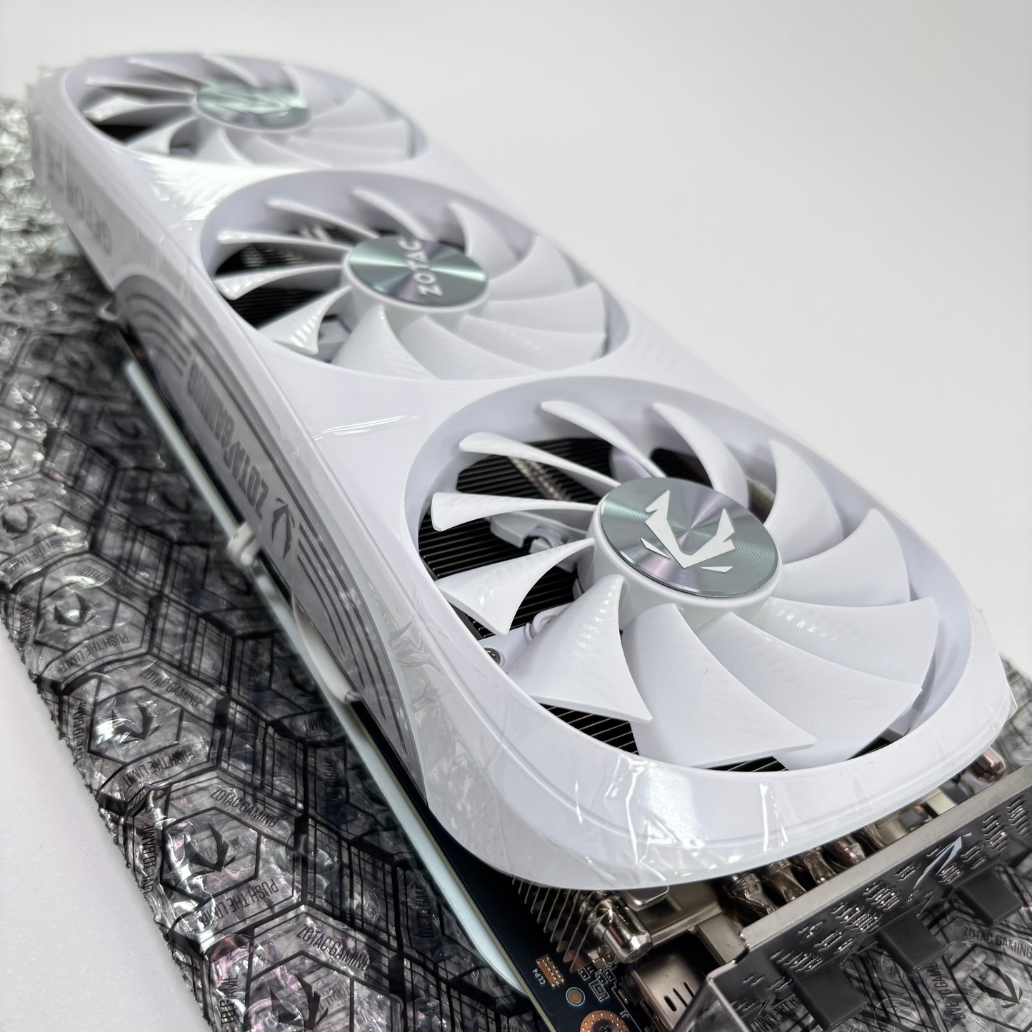 Zotac GeForce RTX 4070 Ti Super Trinity OC 16GB GDDR6X Graphics Card