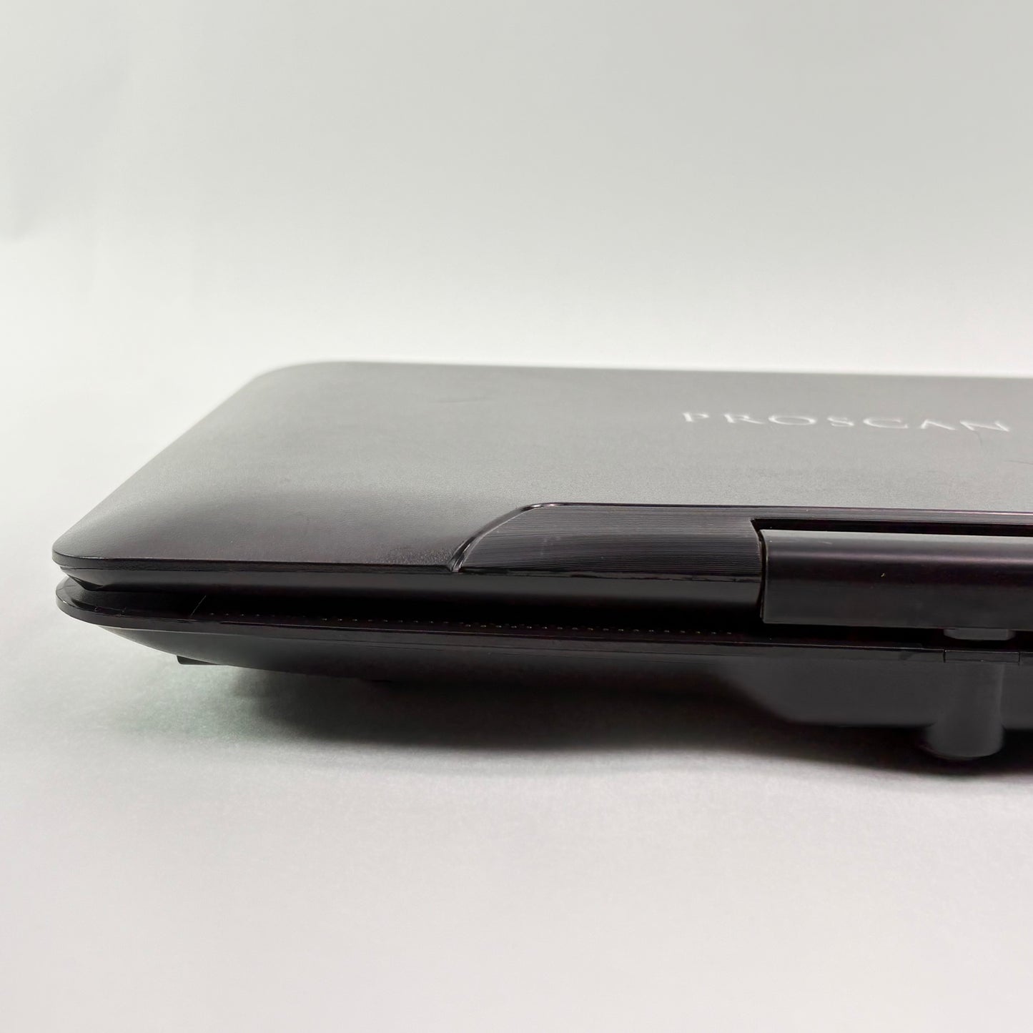 Proscan PDVD1332 Portable DVD Player