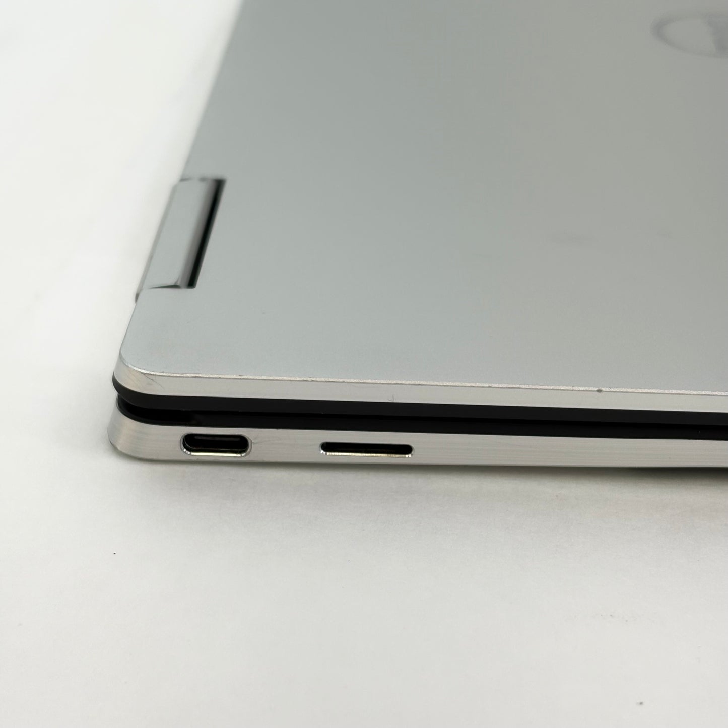 Dell XPS 7390 2-IN-1 13.3" i7-1065G7 1.3GHz 16GB RAM 512GB SSD