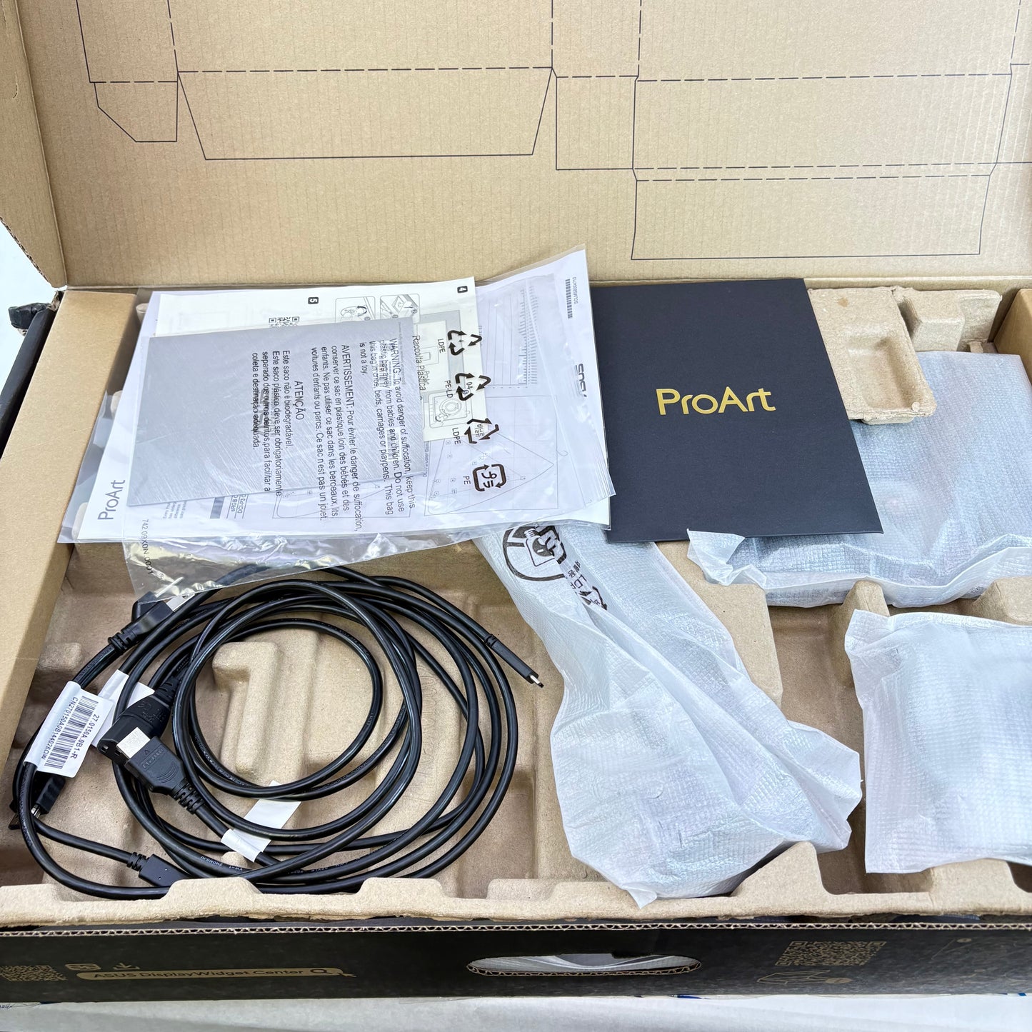 ASUS ProArt 27" PA27JCV 5K HDR IPS 60Hz Professional Art Monitor