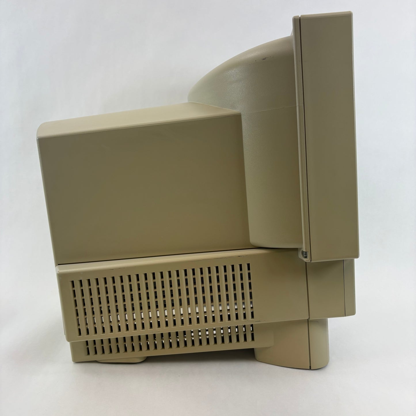 Apple  Macintosh Computer LC 520 For Parts