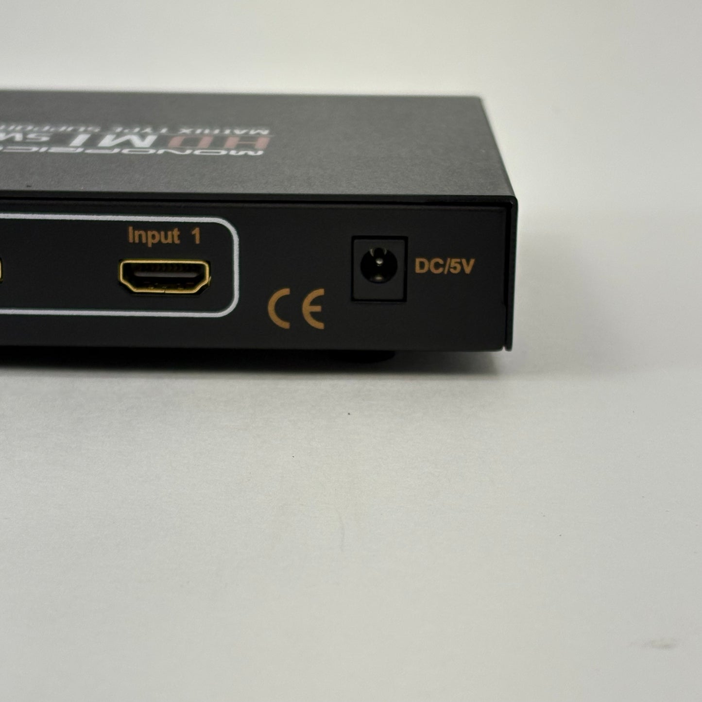 New MonoPrice HDMI Switcher / Splitter 4-Port HDX-402