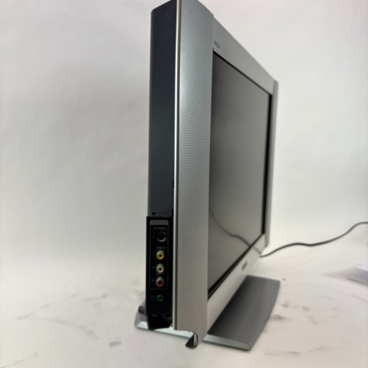 Sony 21" KLV-21SG2 WEGA LCD 1024x768 Retro Gaming TV 2004