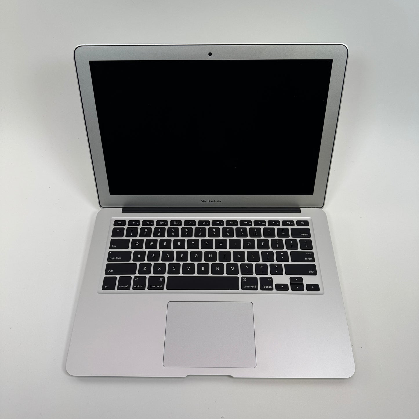 2012 Apple MacBook Air 13.3" i5 1.6GHz 4GB RAM 250GB SSD Silver A1466