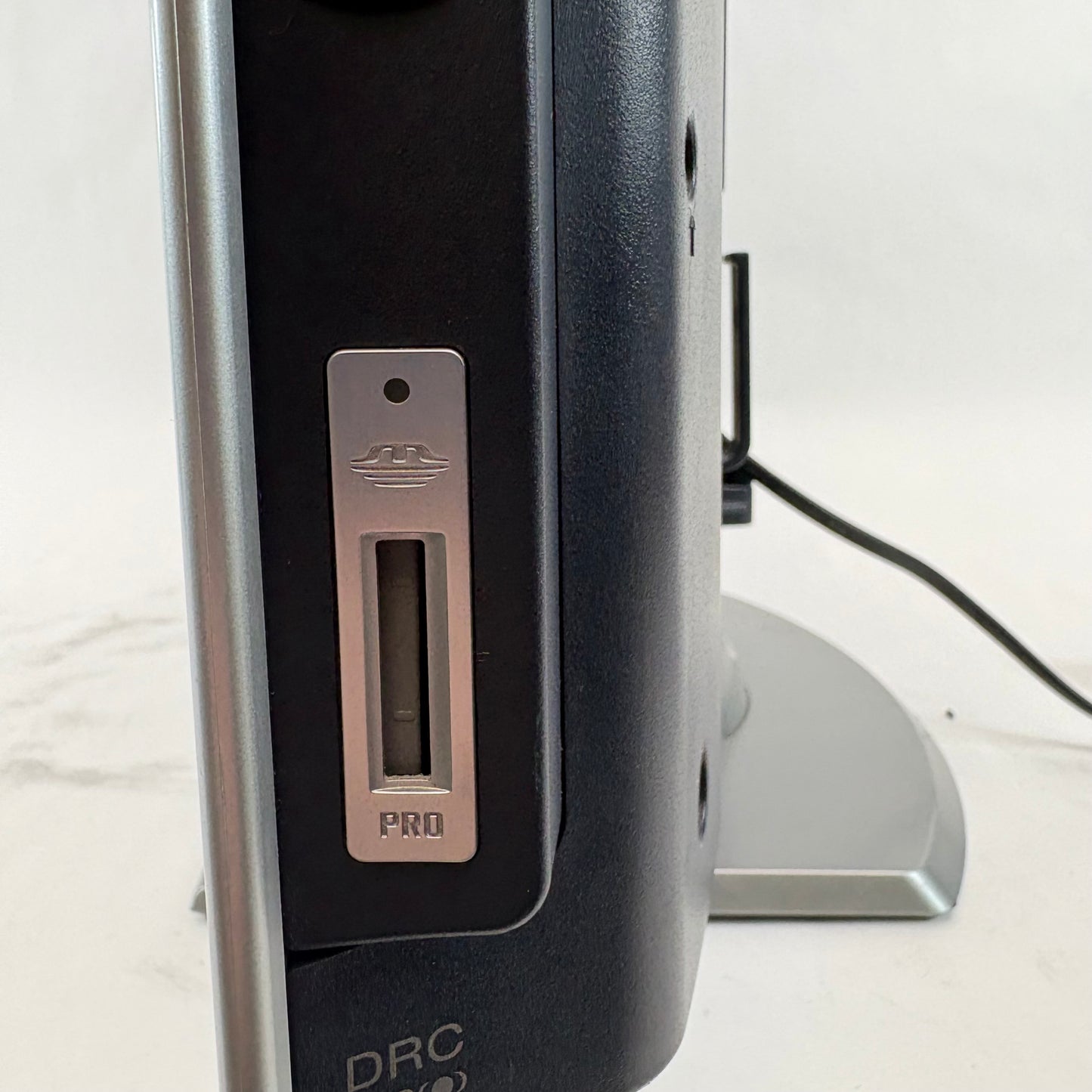 Sony 21" KLV-21SG2 WEGA LCD 1024x768 Retro Gaming TV 2004