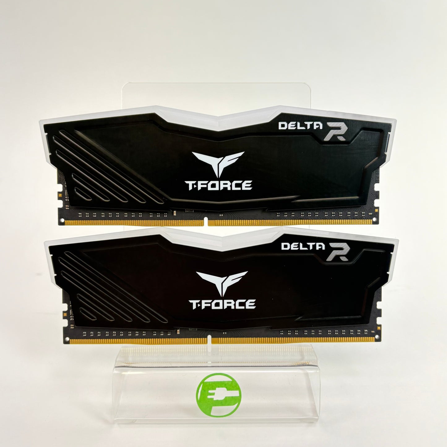 TeamGroup T-Force Delta RGB 32GB (2x16GB) RAM DDR4 3600MHz TF3D416G3600HC18JBK