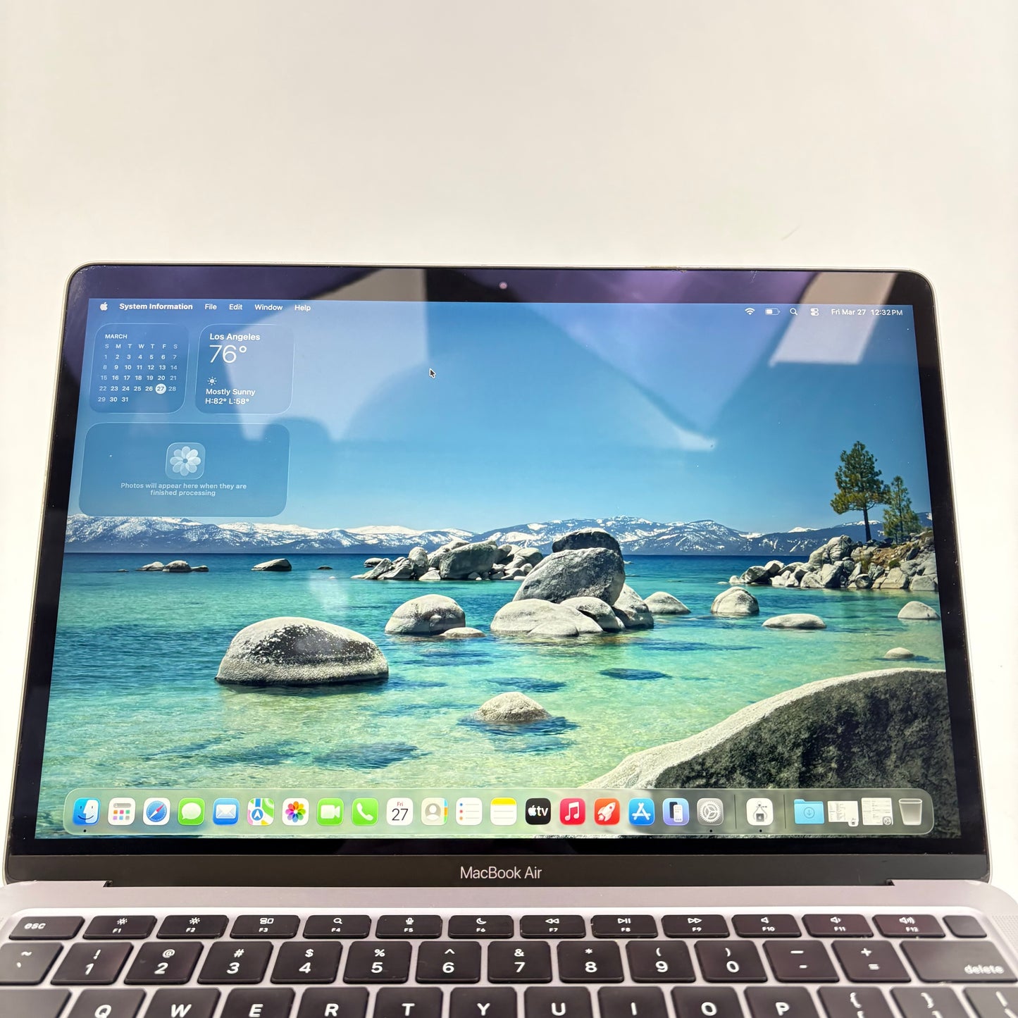 2020 Apple MacBook Air 13.3" M1 7C GPU 3.2GHz 8GB RAM 256GB SSD A2337