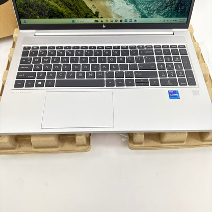 HP EliteBook 650 G10 15.6" i7-1355U 1.7GHz 16GB RAM 512GB SSD