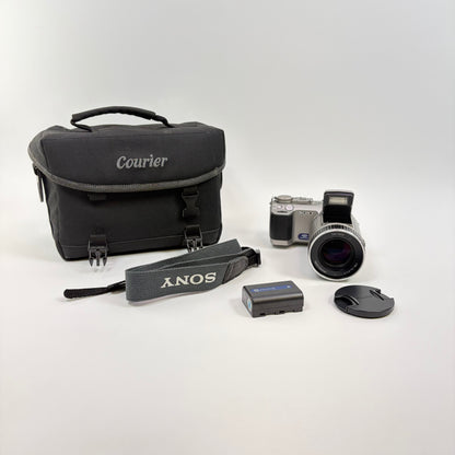 Sony Cyber-Shot DSC-F707 5.0MP Digital Bridge Camera Carl Zeiss Swivel Lens