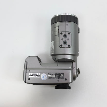 Sony Cyber-Shot DSC-F707 5.0MP Digital Bridge Camera Carl Zeiss Swivel Lens