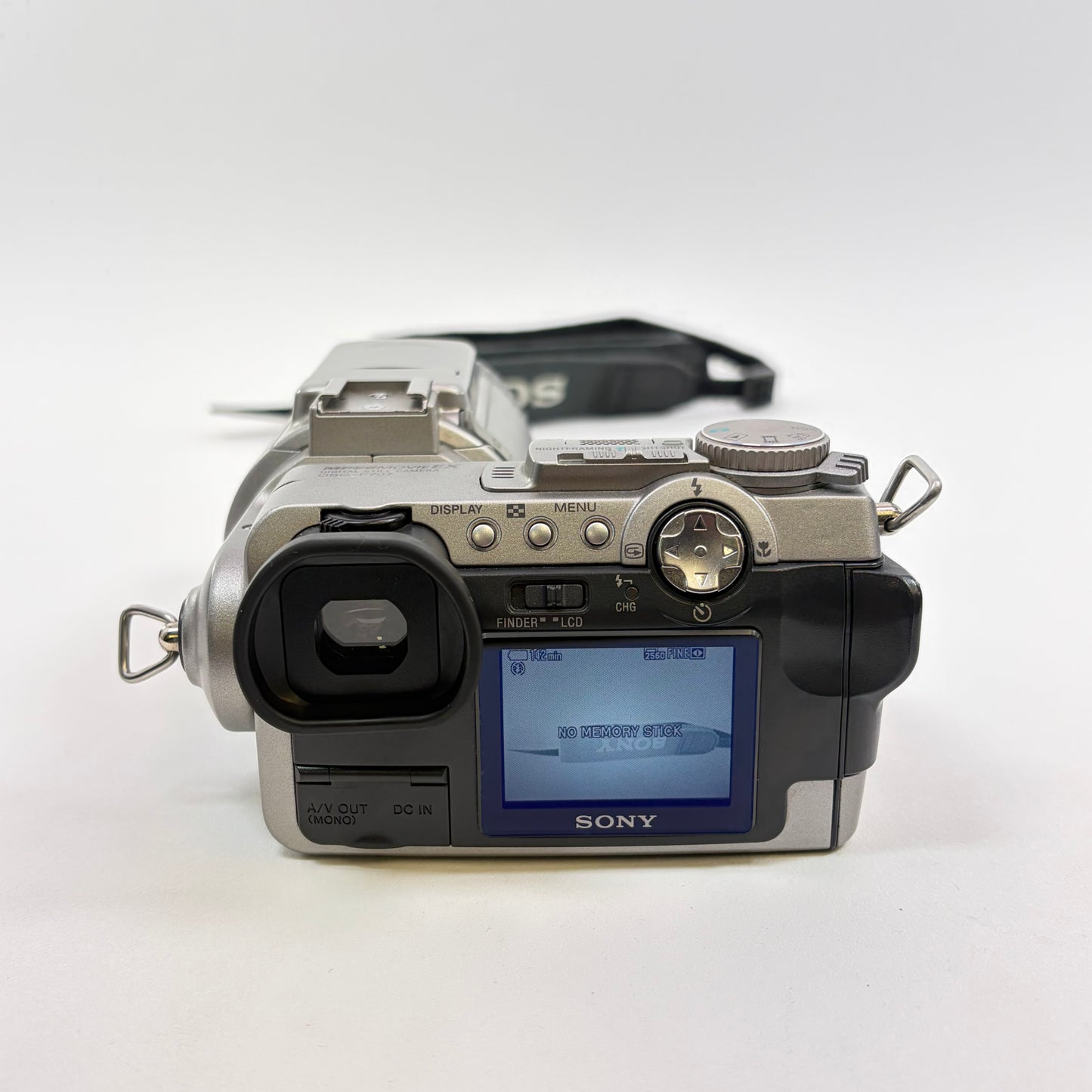 Sony Cyber-Shot DSC-F707 5.0MP Digital Bridge Camera Carl Zeiss Swivel Lens