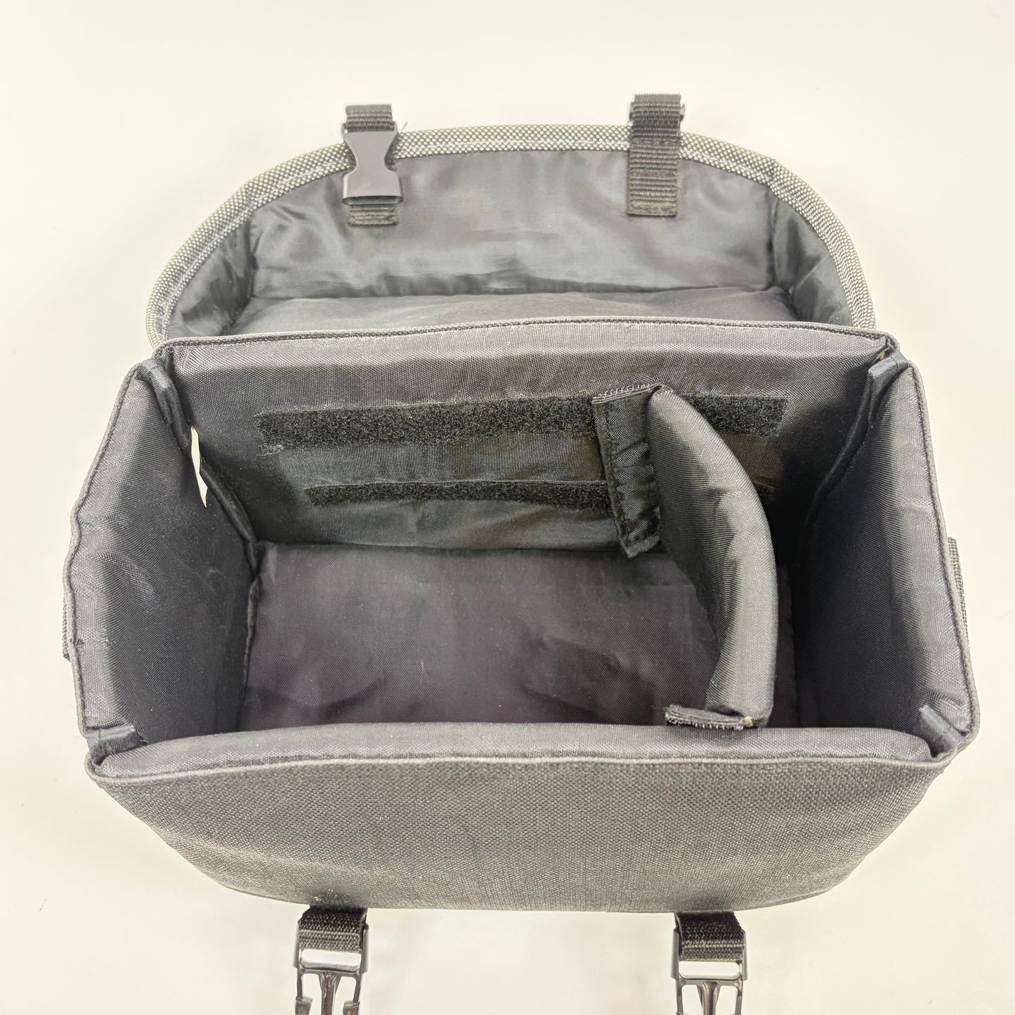 Sony Cyber-Shot DSC-F707 5.0MP Digital Bridge Camera Carl Zeiss Swivel Lens