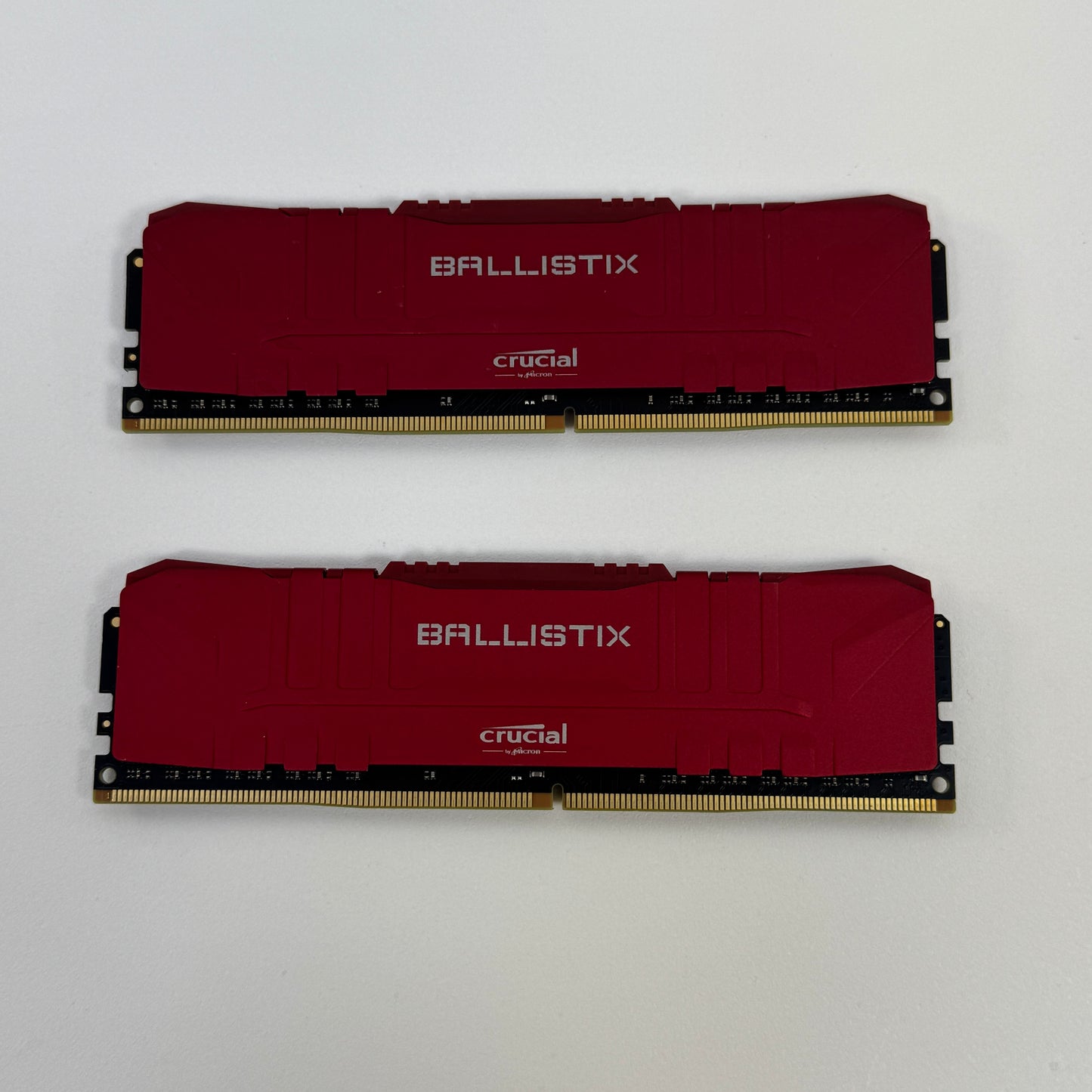 Crucial Ballistix 16GB (2x8GB) RAM DDR4 3000MHz BL8G30C15U4R.M8FE1