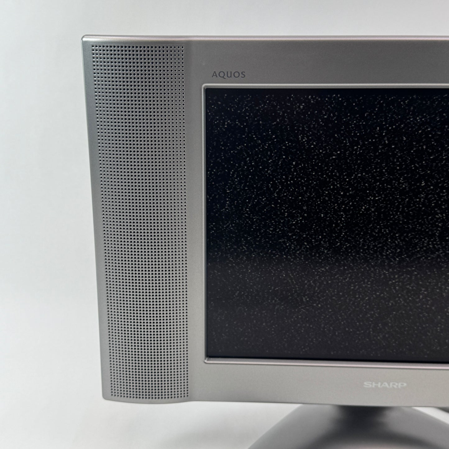 Sharp AQUOS 13" LC-13B2VA LCD Color TV 2003 w/ Remote