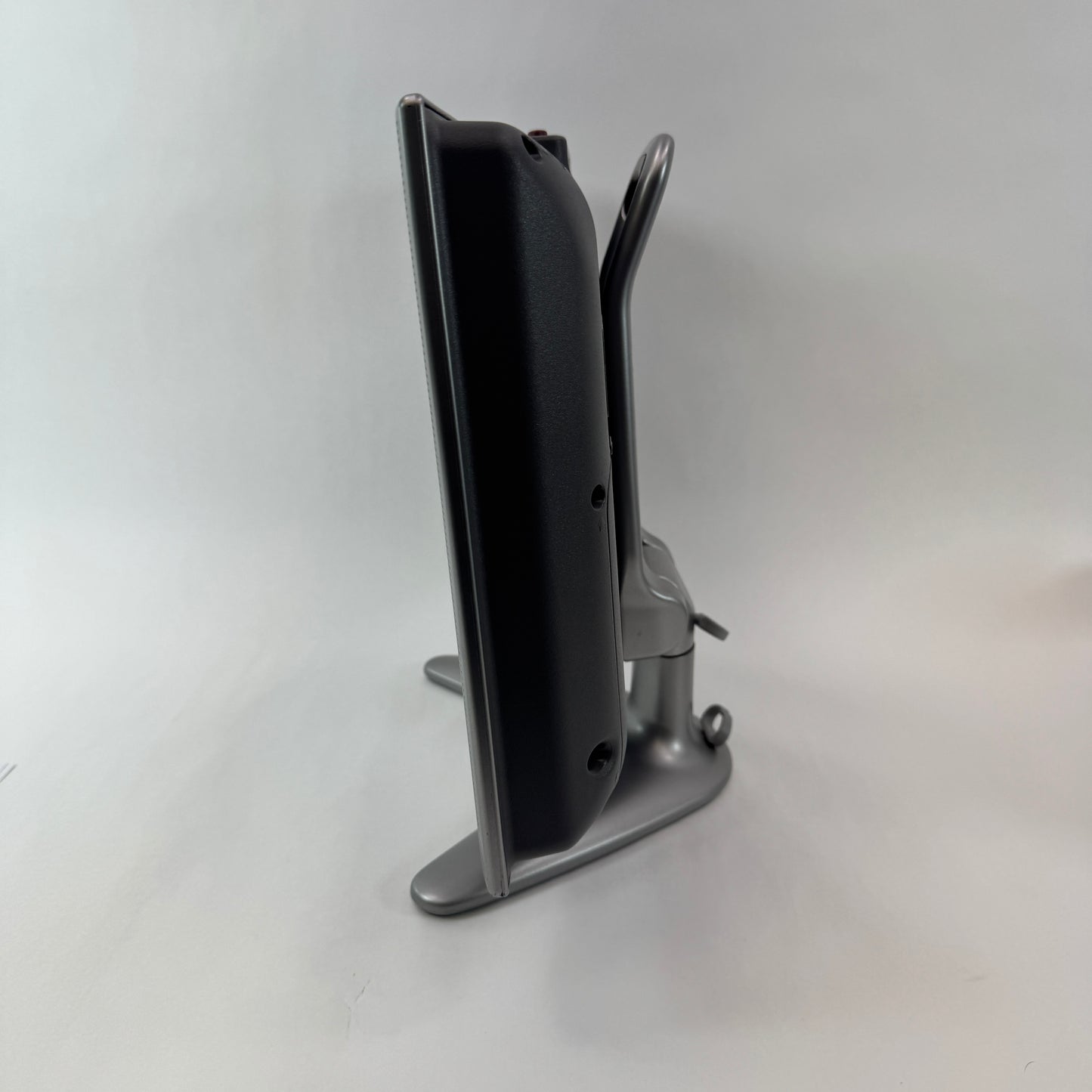 Sharp AQUOS 13" LC-13B2VA LCD Color TV 2003 w/ Remote