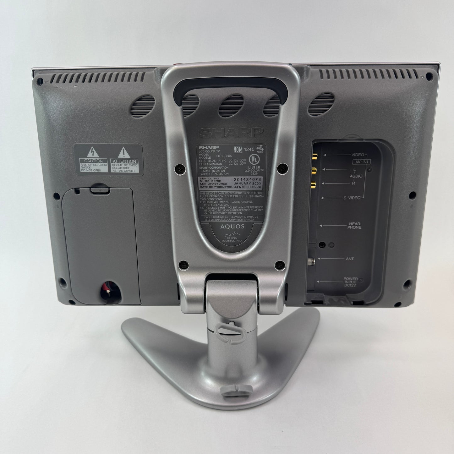 Sharp AQUOS 13" LC-13B2VA LCD Color TV 2003 w/ Remote