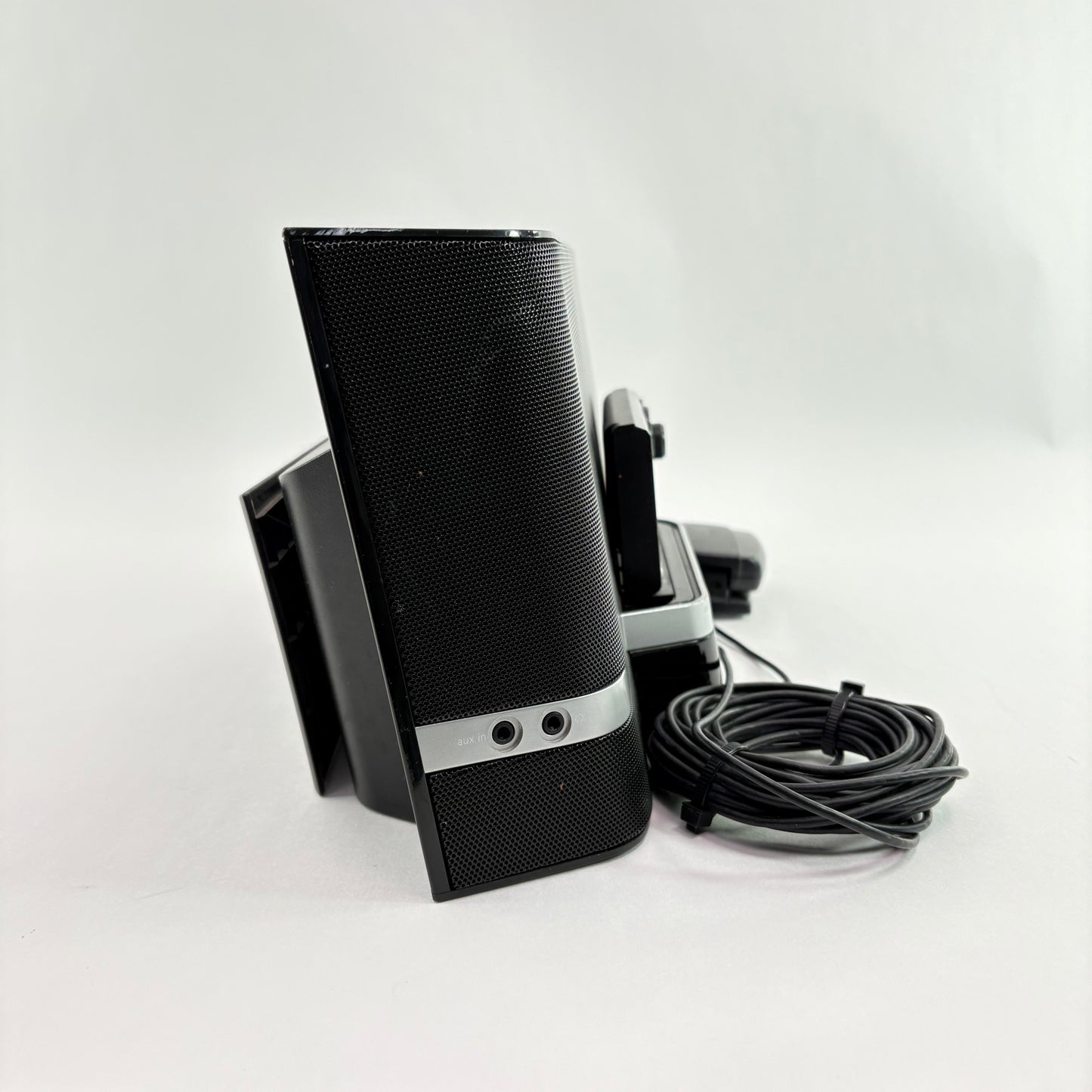 Siruis XM SX ABB2 Portable Speaker Dock w/ 5721A-SP4 Radio Receiver
