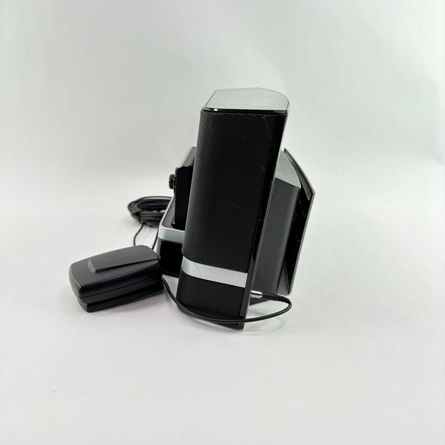 Siruis XM SX ABB2 Portable Speaker Dock w/ 5721A-SP4 Radio Receiver